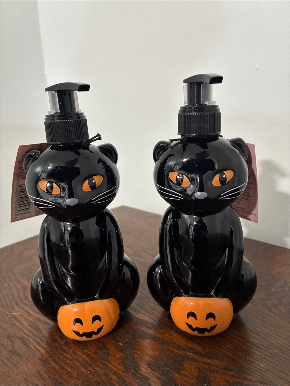 NWT- Set of 2- Vanilla Pumpkin Scented- Black Cat Hand Soap Dispensers 10.1x2
